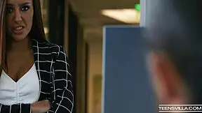 Freya Parker isn't done yet blowing Oliver Davis in POV