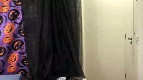 I Surprised My Blindfolded Girlfriend with My Secretary's Amazing Blowjob