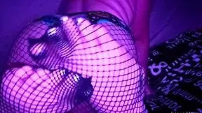 Hot girl shows big ass and tits for fucking!