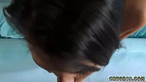 i'm dealing with these bi girls' sneaky taboo issues