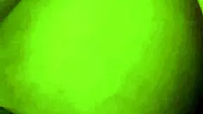 junges deutsches m�del masturbiert allein in ihrem zimmer