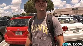 Amateur couple bangs outdoors with Jenna Presley