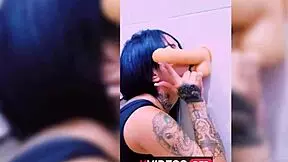 is this fitness girl training her big ass for a huge dick in the gym