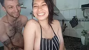 pareja amateur cogiendo en la cocina meg vicious x neptune 😏