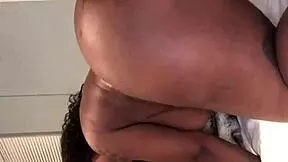 Deziree Monroe Twerks Her Big Ebony Ass