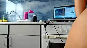 Teen Sexydea Fingers Herself On Webcam