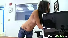 I crave seeing sexy Suzanne Kelly with cum on her face