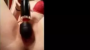 i see teen masturbating close up on webcam, so amateur and hot