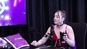 Dentro do bdsm ela não faz isso mas o golden shower evelyn zain sheer red