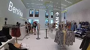 Wow, Suck That Cock In The Fitting Room!