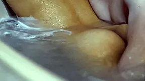 The close connection between the student and his friend's mother leads to unique experiences in the apartment 😏