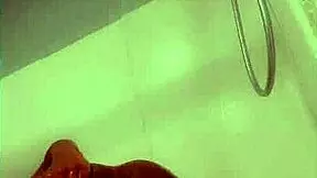 Davina's wet pussy play in the shower 😏💦