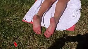 Watch this blonde flash pussy outdoors!