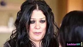 i'm a tiny lesbo beauty eatin pussy in a threesome with my girlfriend and friend