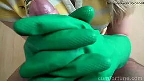 Rose delight sucks for cum, building to a facial climax in this teen 18+ narrative.