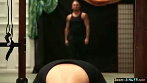 gym babe sucks mature cock in roleplay taboo 😏💪