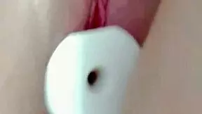 this amateur compilation focuses on close-ups of the ass