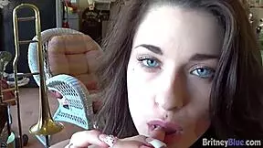 Britney Blue plays piano and fingers herself so good