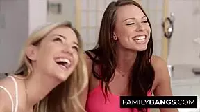 Sister babes kiss in evening meeting 😘