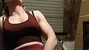 Gym girl, are you teasing me with that striptease?