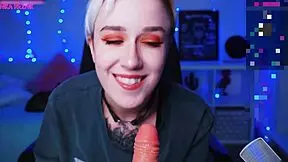 Short Hair Cam Slut Sucks Dildo On Webcam