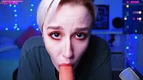 Short Hair Cam Slut Sucks Dildo On Webcam