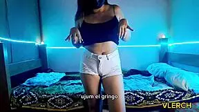 Presentandome Como La Chica De Los Hoteles Y Enseñando Un Poco?