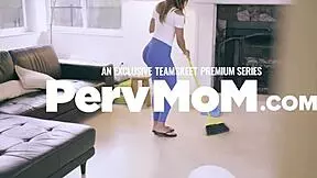 Sweet Babe Scarlett Fever Craved A Huge Cock.