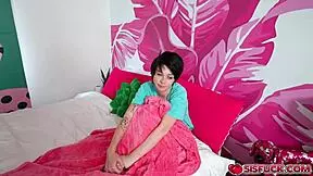 austin pierce is fucking his sweet stepsis kitty lynn in cowgirl, with shaved pussy and monster cock 😏