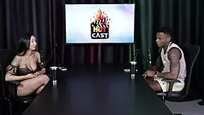 first time seeing arm in pussy, crazy fetishes 😱