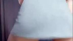 Brazilian babe twerks in short dress