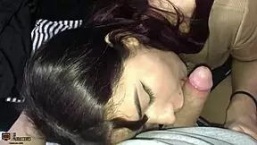 i follo a mi cachonda hermanastra en la habitación parte 5, con sucking, deepthroat y creampie