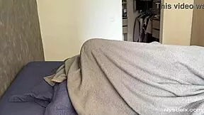 Amateur couple has morning sex under the savannah