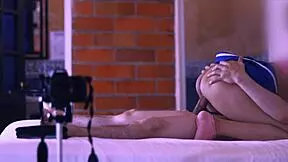 Step-sis gets her boyfriend hard
