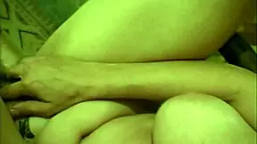 man, check this hot vintage pussy play with a dildo!