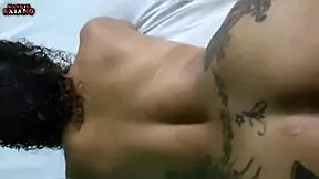 esposa leva amante pro motel pra chupar rola e levar leitada na cara