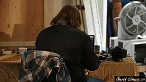 Does this alluring teen love missionary fucking?