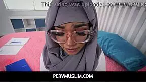Hijab-clad teen gets her pussy pounded