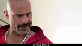 Want to see Riley Jean and Gal Ritchie training with Charles Dera?