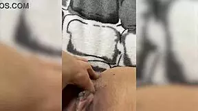 Naughty Kitty Masturbates in Leggings!