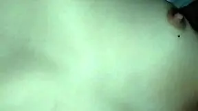 amiguita de receives a cumshot from her friend