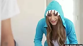 Ginger Gray and Penelope Kay appear in Family Pie season 26 episode 3.