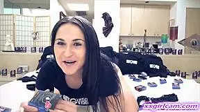 Teen Emo Cam Girl Orgasms Loudly