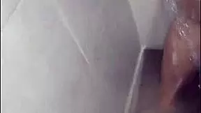 Heyy, I'm in the shower feeling a guy jerk off to my huge ass and tits! 😍