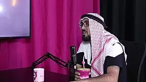 Está na putaria desde os dezoito anos e é casado com uma acompanhante e a pandemia fez ele mudar do bitcoin para a safadeza - Elquer Carlos Sheer Red.