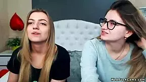 Amateur lesbians tie each other up on webcam for oral fun