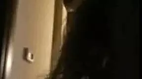 Amateur couple fucks loudly moaning in reality creampie scene