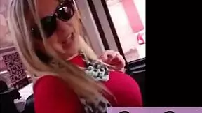 peguei o grilo em poa e chupei o pau do motorista ate tirar leite