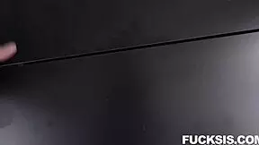 the best deal with mochi mona jay rock