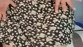 Teen Dancing Reggaeton On Webcam!